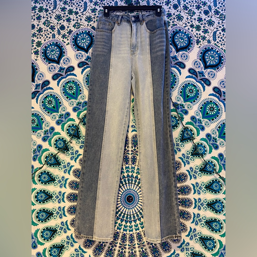 Pacsun 2 tone 90’s boyfriend jeans; size 26